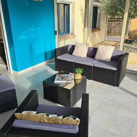 Le Donjon Cosy En Lotissement Proche Du Puy Dufou 度假居 莱塞比耶