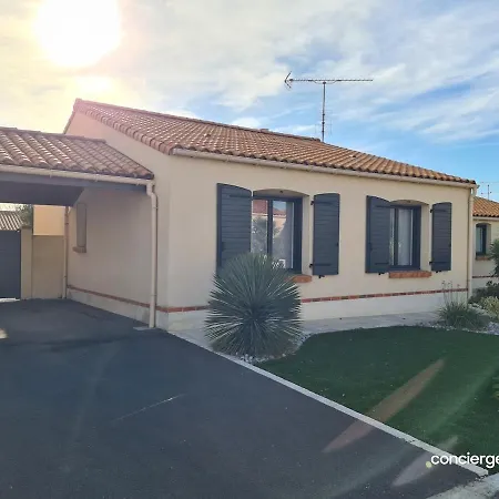 Le Donjon Cosy En Lotissement Proche Du Puy Dufou *