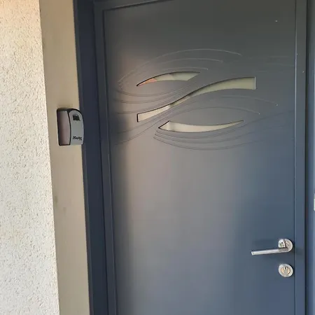 度假居 Le Donjon Cosy En Lotissement Proche Du Puy Dufou *