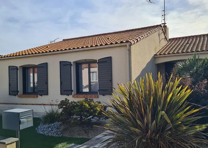 Le Donjon Cosy En Lotissement Proche Du Puy Dufou Hébergement de vacances Les Herbiers