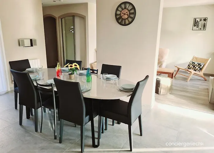 Hébergement de vacances Le Donjon Cosy En Lotissement Proche Du Puy Dufou