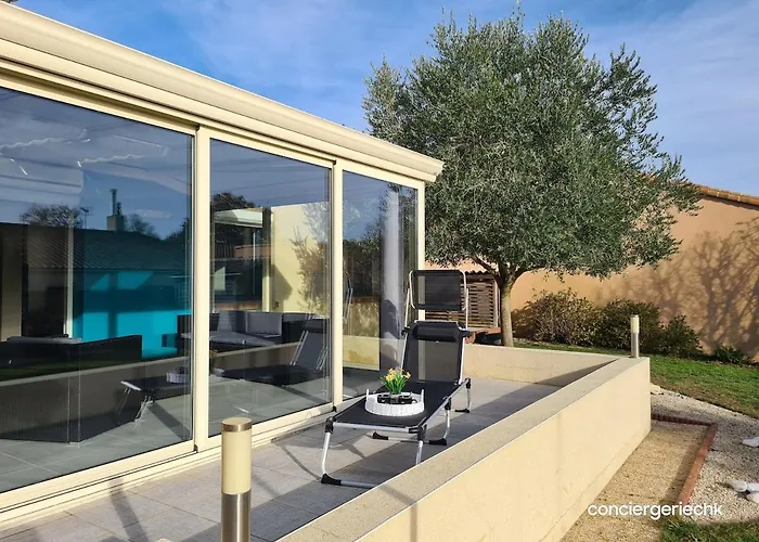 Le Donjon Cosy En Lotissement Proche Du Puy Dufou *