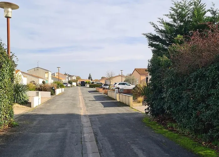 Le Donjon Cosy En Lotissement Proche Du Puy Dufou * Les Herbiers